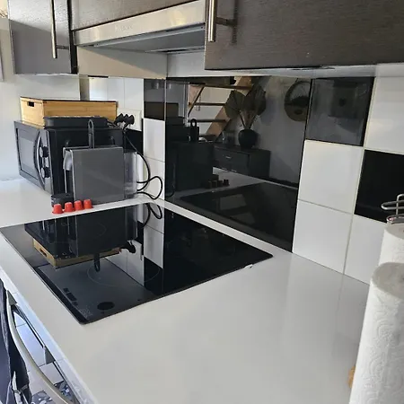 La Maison Badine, Air-conditioned Triplex アパート *